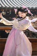 月光在逃（容欢谢凌）全文小说_月